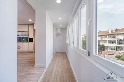 Apartamento T4 para Venda em Águas Livres