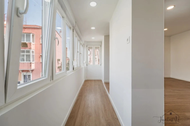 Apartamento T4 para Venda em Águas Livres Foto 6