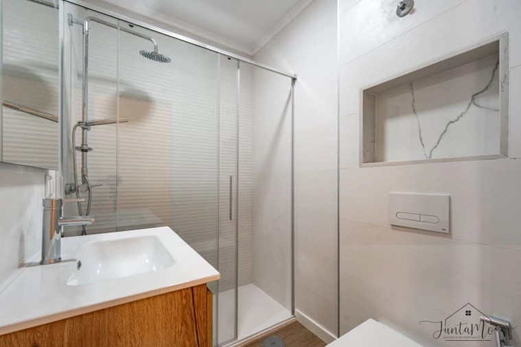 Apartamento T4 para Venda em Águas Livres Foto 10