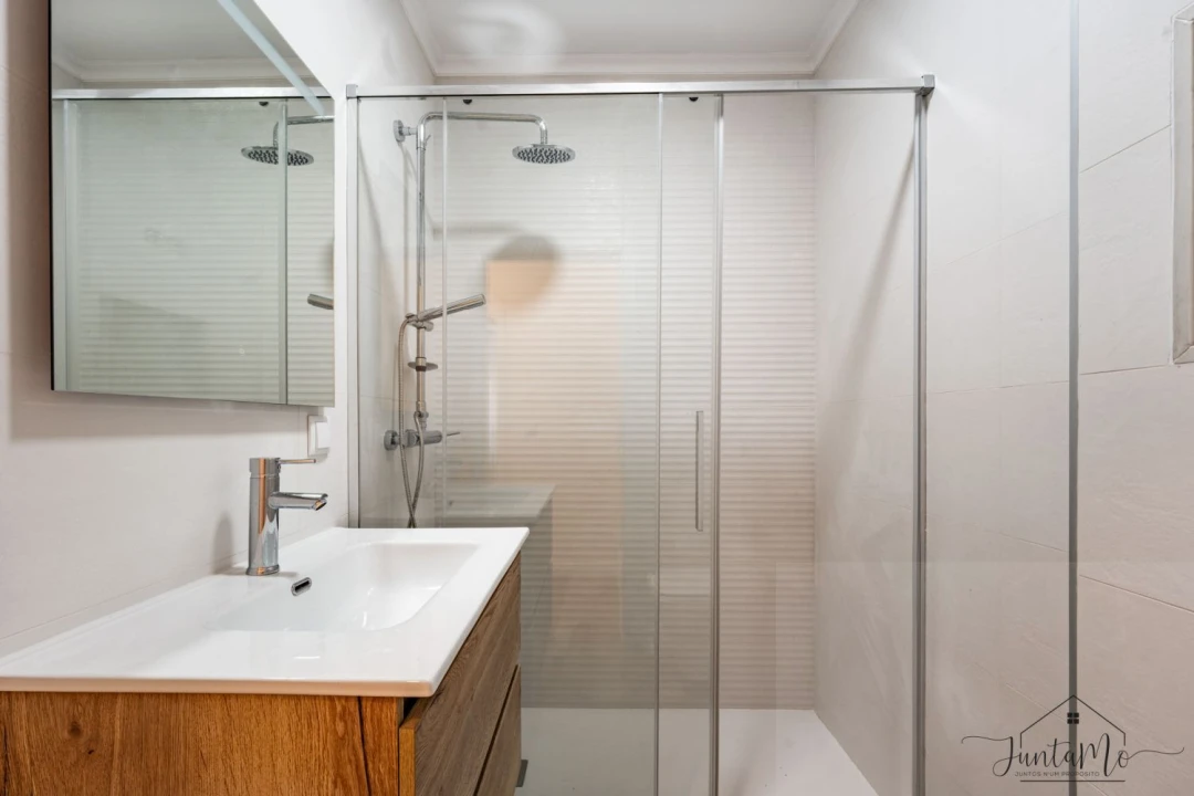 Apartamento T4 para Venda em Águas Livres Foto 11