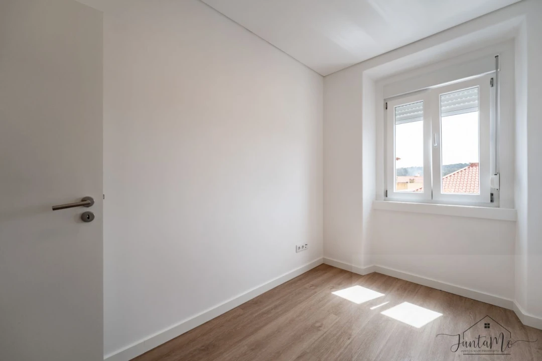 Apartamento T4 para Venda em Águas Livres Foto 31