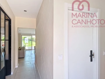 Moradia T2 para Venda em Terrugem e Vila Boim