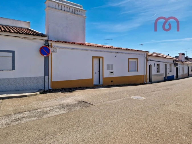 Moradia T2 para Venda em Terrugem e Vila Boim Foto 3