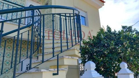 Moradia T6 para Venda em Vialonga