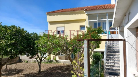 Moradia T6 para Venda em Vialonga