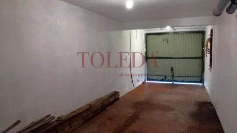 Moradia T6 para Venda em Vialonga