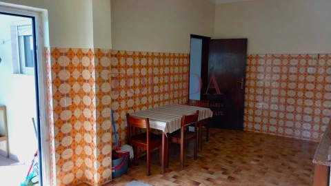 Moradia T6 para Venda em Vialonga