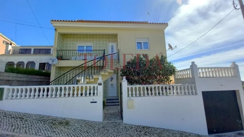 Moradia T6 para Venda em Vialonga