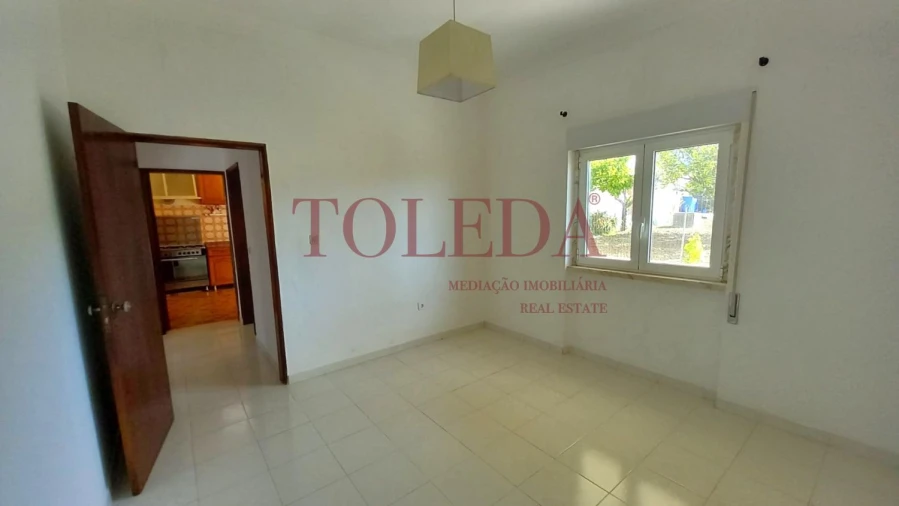 Moradia T6 para Venda em Vialonga Foto 16