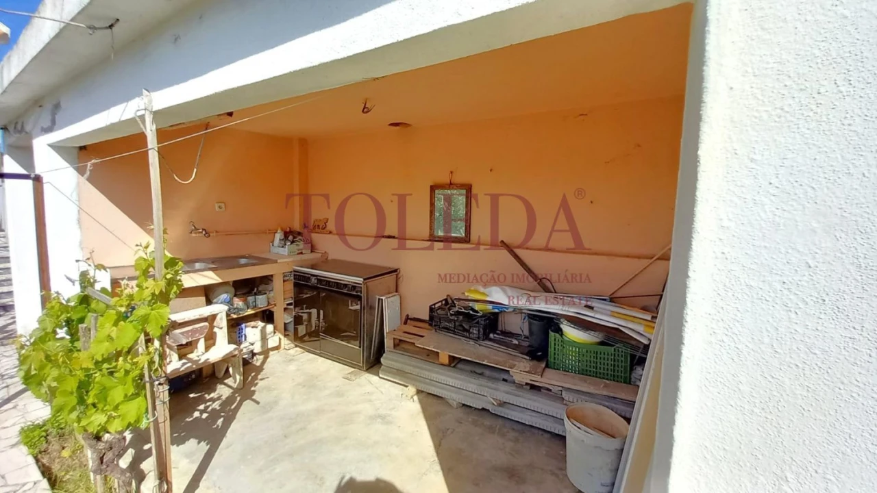 Moradia T6 para Venda em Vialonga Foto 39