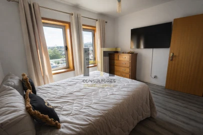 Apartamento T2 para Venda em Campo e Sobrado