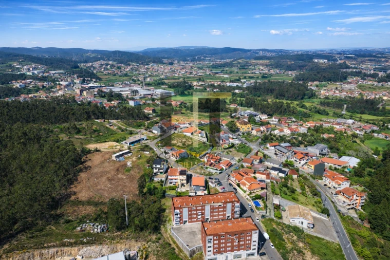Apartamento T2 para Venda em Campo e Sobrado Foto 22