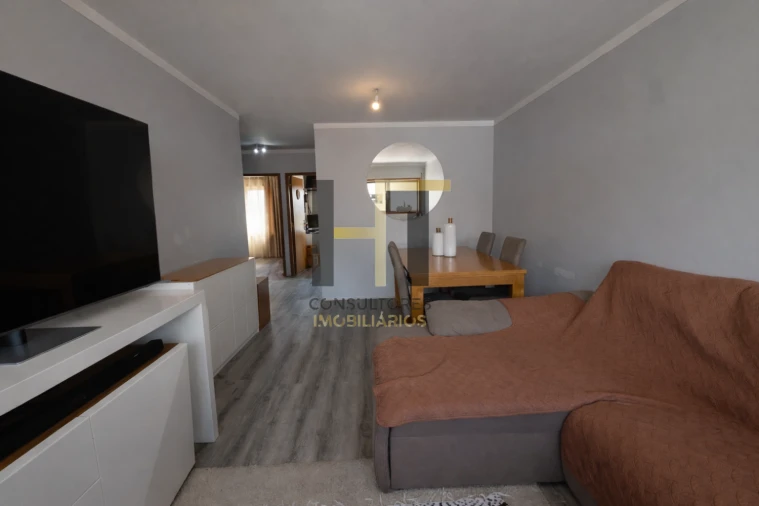 Apartamento T2 para Venda em Campo e Sobrado Foto 3