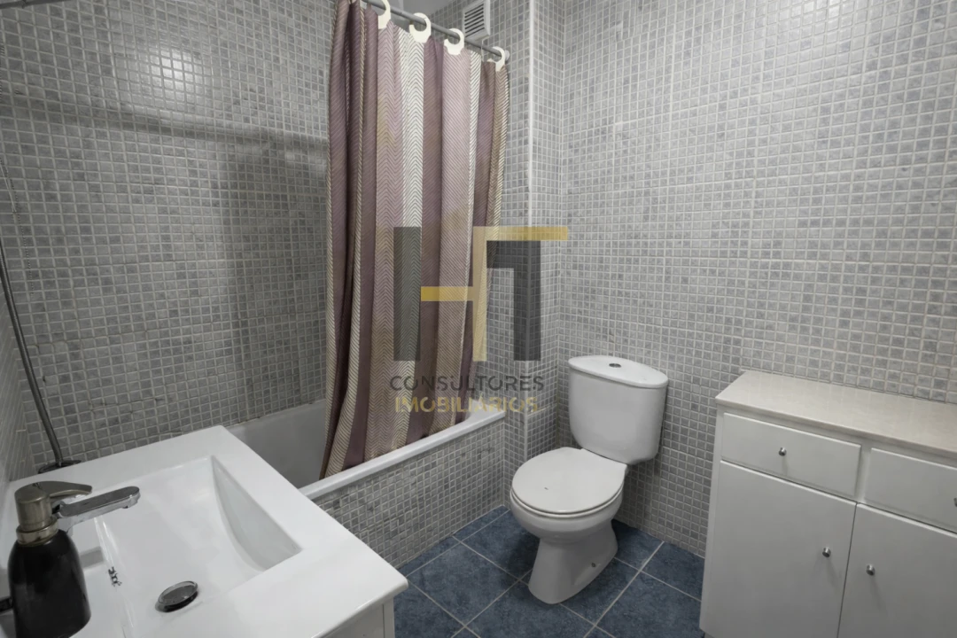 Apartamento T2 para Venda em Campo e Sobrado Foto 19