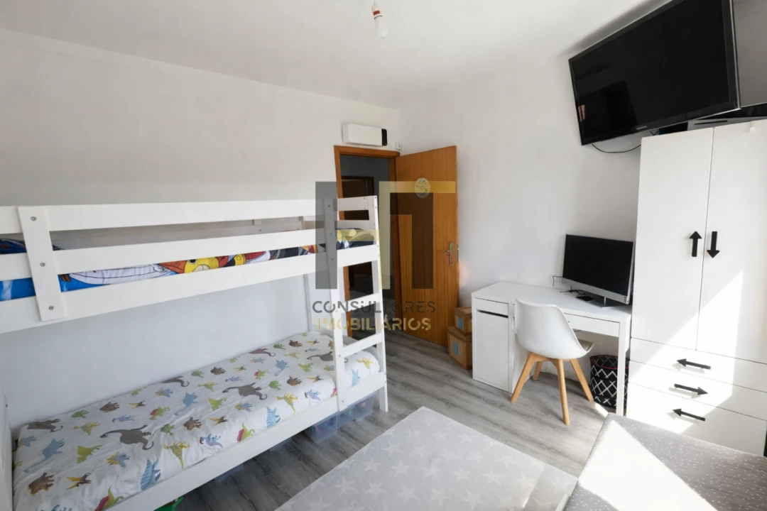 Apartamento T2 para Venda em Campo e Sobrado Foto 18