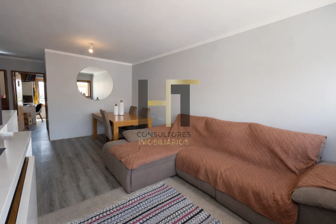 Apartamento T2 para Venda em Campo e Sobrado Foto 5