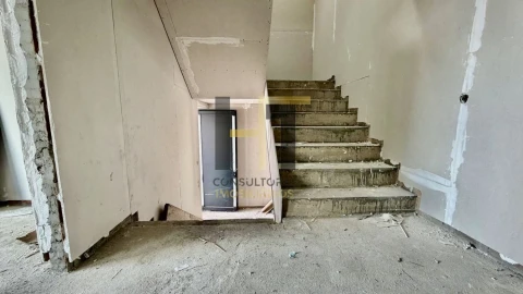 Moradia T3 para Venda em Folgosa