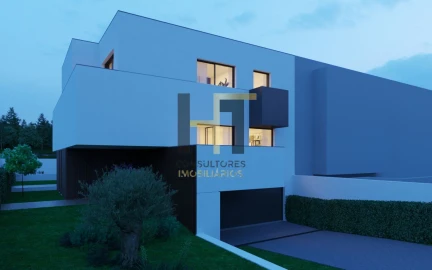 Moradia T3 para Venda em Folgosa