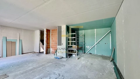 Moradia T3 para Venda em Folgosa