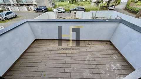 Moradia T3 para Venda em Folgosa