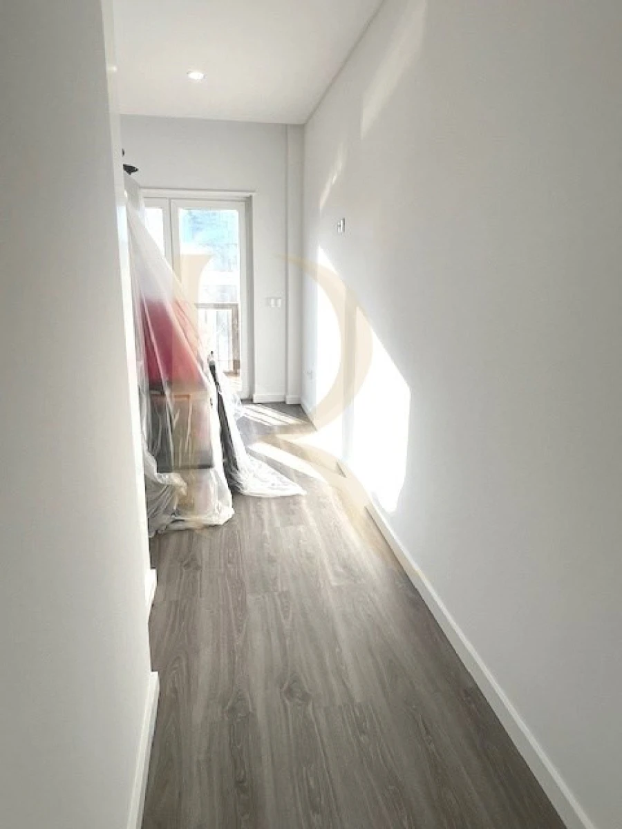 Apartamento T1 para Venda em Amora Foto 6