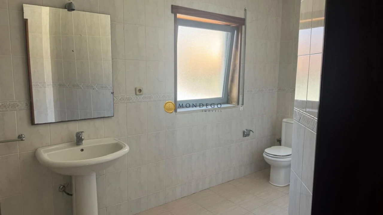 Apartamento T2 para Venda em Luso Foto 4