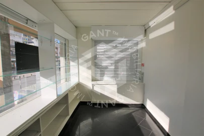 Loja para Arrendamento em Costa da Caparica