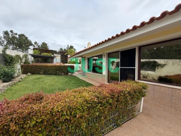 Moradia T3 para Venda em Fernao Ferro