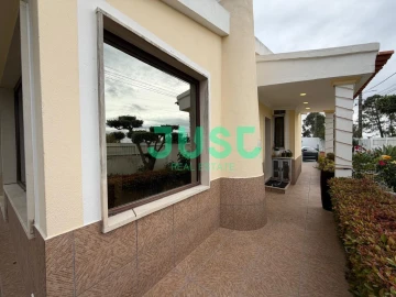 Moradia T3 para Venda em Fernao Ferro