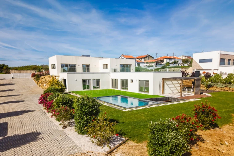 Moradia T3 para Venda em Atouguia da Baleia Foto 5