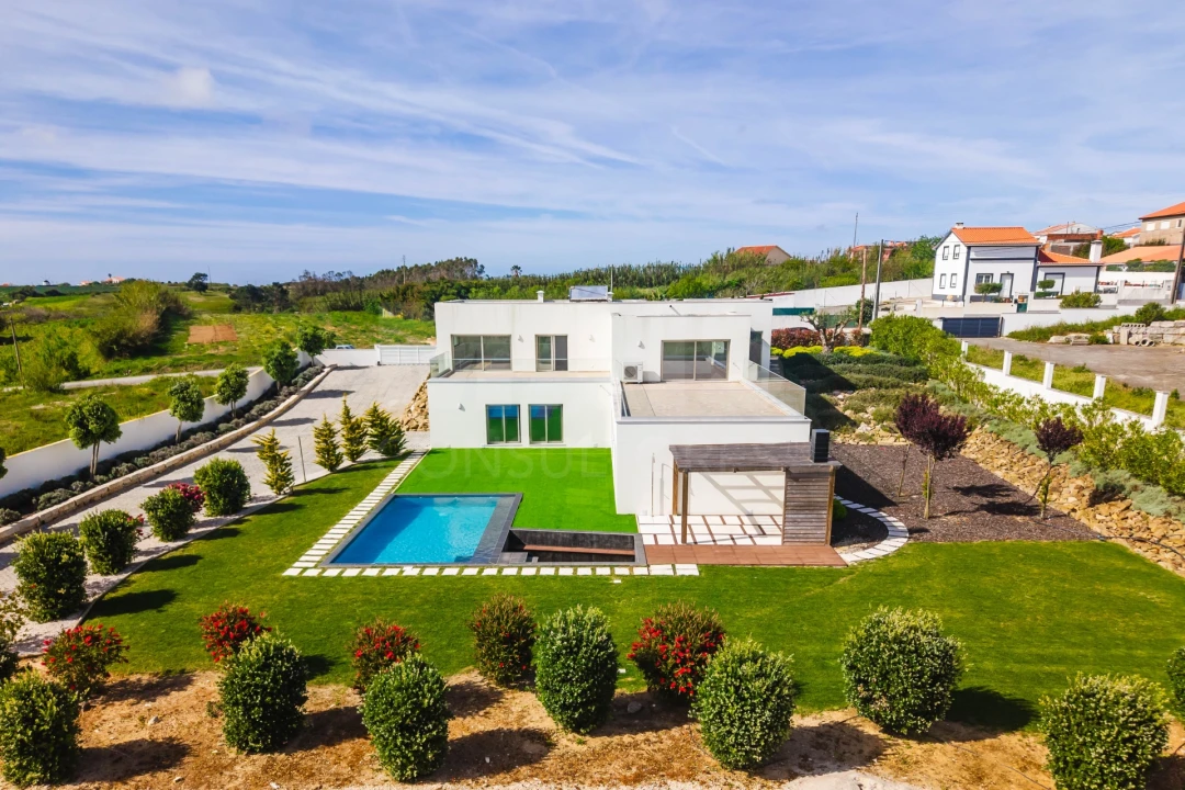 Moradia T3 para Venda em Atouguia da Baleia Foto 4