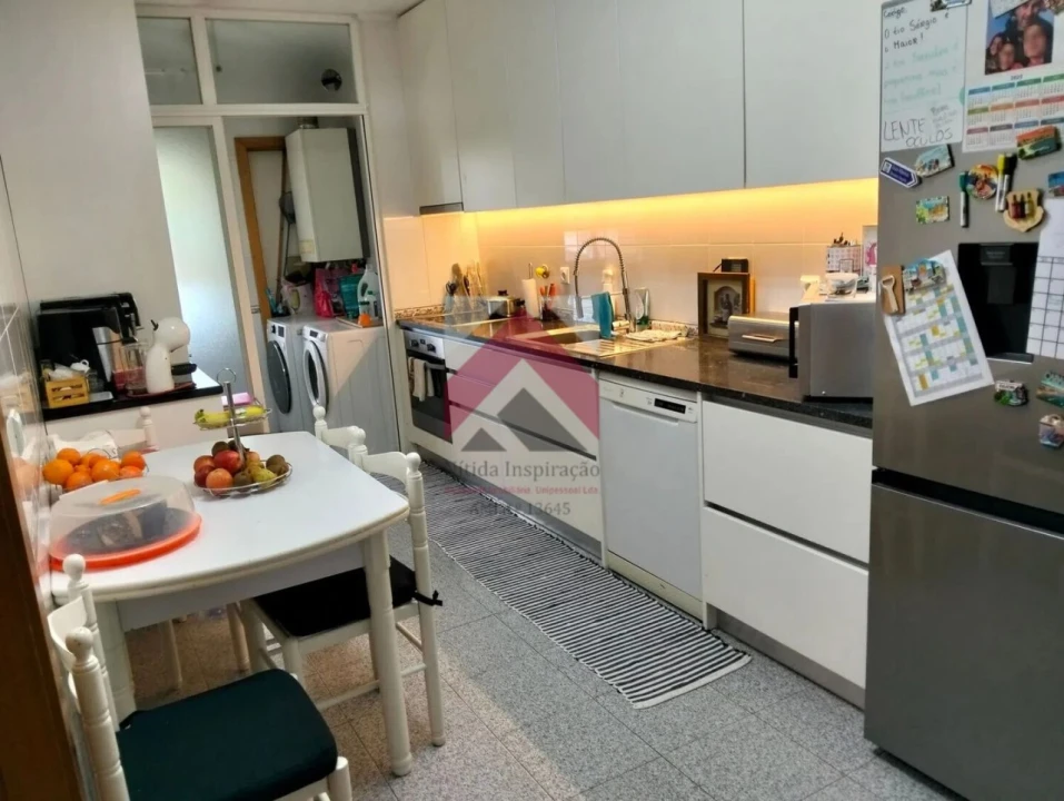 Apartamento T2 para Venda em Alfena Foto 3