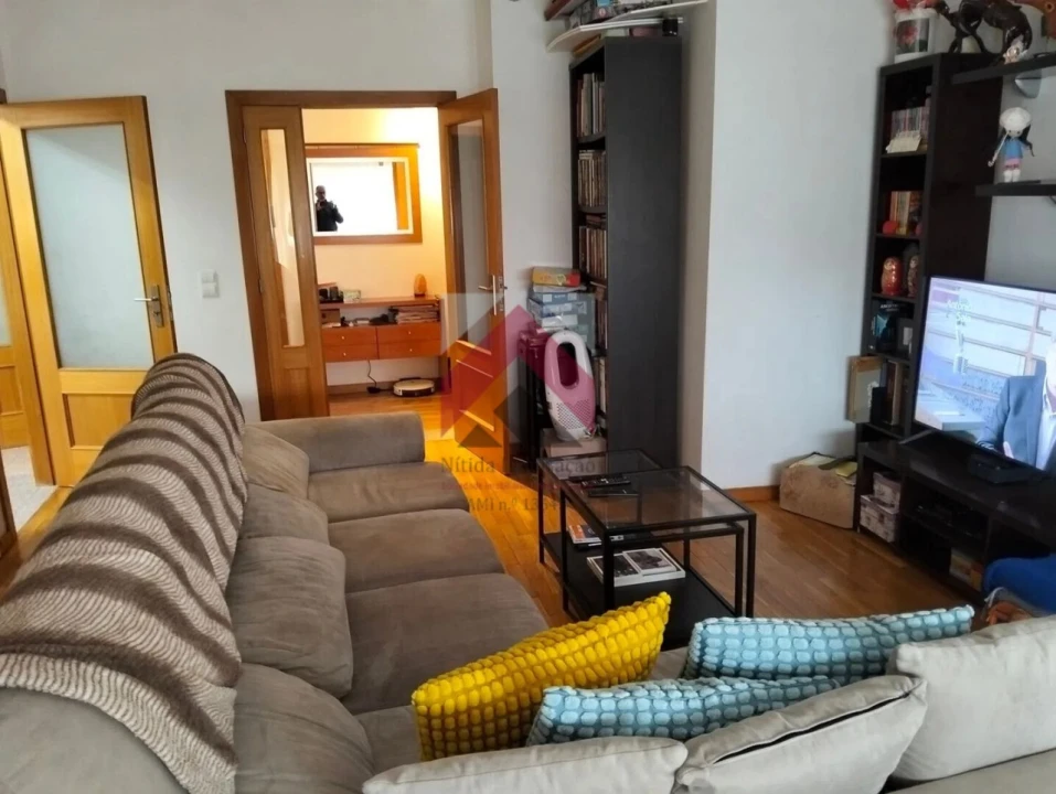 Apartamento T2 para Venda em Alfena Foto 2