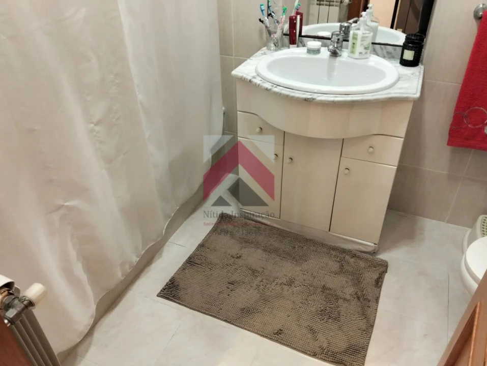 Apartamento T2 para Venda em Alfena Foto 9