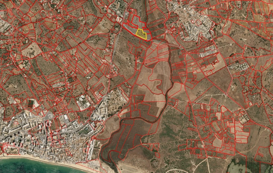 Armazém para Venda em Armação de Pera Planta 2
