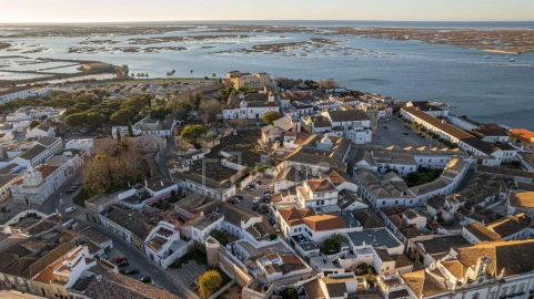 Moradia T4 para Venda em Montenegro
