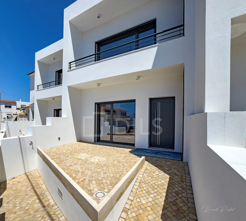 Moradia T2 para Venda em Santo Isidoro Foto 20