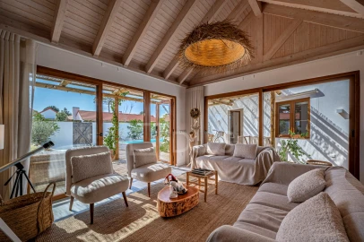 Moradia T3 para Venda em Santa Maria do Castelo e Santiago e Santa Susana