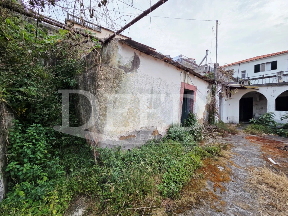 Moradia T3 para Venda em Santo Antonio Foto 4