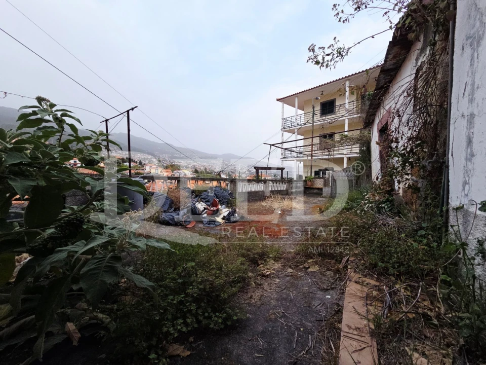 Moradia T3 para Venda em Santo Antonio Foto 9