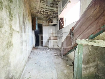 Moradia T3 para Venda em Santo Antonio