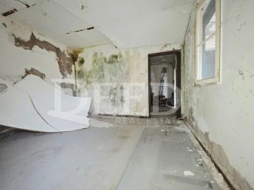 Moradia T3 para Venda em Santo Antonio