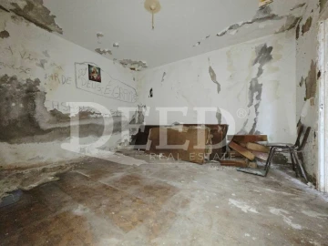 Moradia T3 para Venda em Santo Antonio