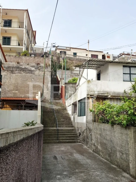 Moradia T3 para Venda em Santo Antonio