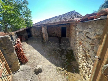 Moradia para Venda em Chãos