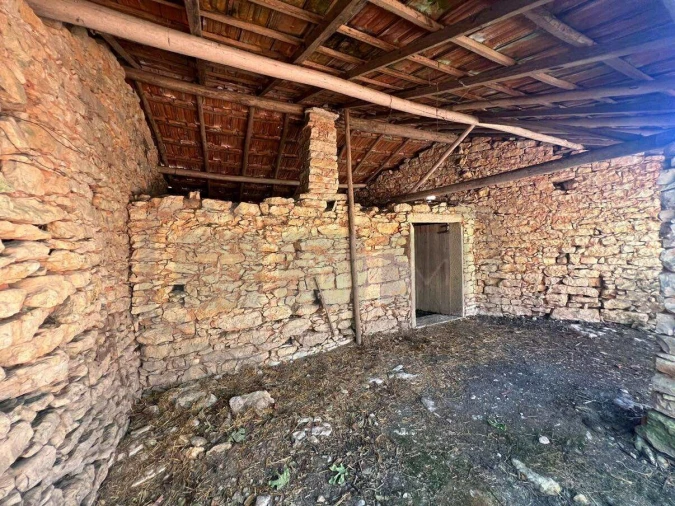 Moradia para Venda em Chãos Foto 5