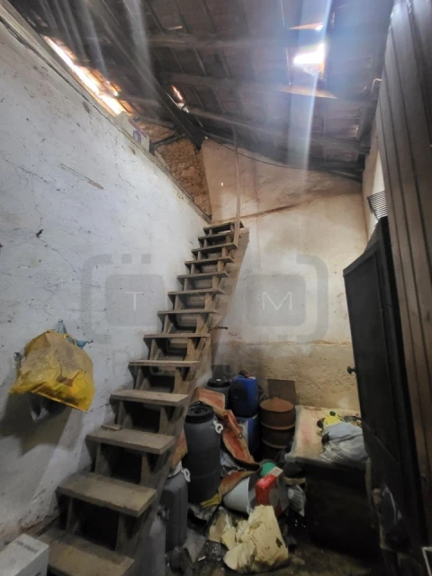 Moradia para Venda em Casais e Alviobeira