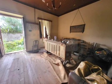 Moradia para Venda em Casais e Alviobeira