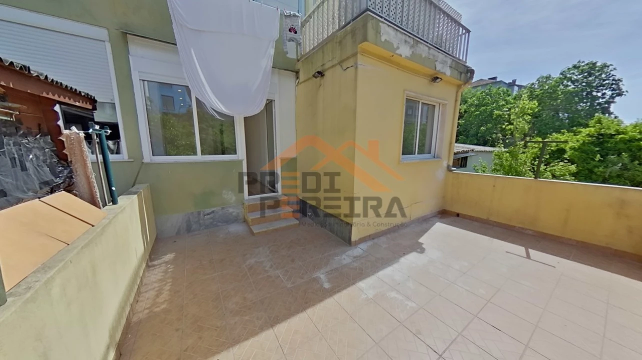 Apartamento T2 para Venda em Algueirão-Mem Martins Foto 23