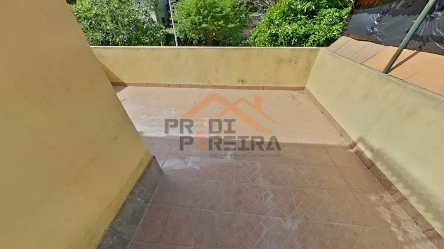 Apartamento T2 para Venda em Algueirão-Mem Martins Foto 3